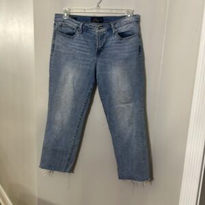 Lucky Brand Jeans sweet crop 14/ 25 light rinse with stretch frayed hem soft
